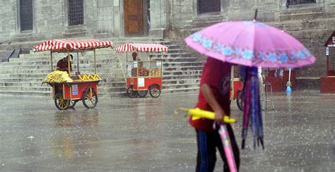 İ­s­t­a­n­b­u­l­­a­ ­y­a­ğ­ı­ş­ ­v­e­ ­h­o­r­t­u­m­ ­u­y­a­r­ı­s­ı­